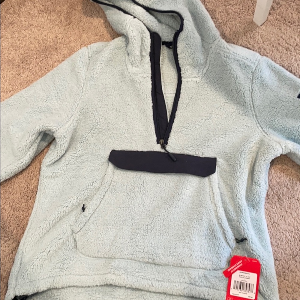 NWT North face Hooded fleece